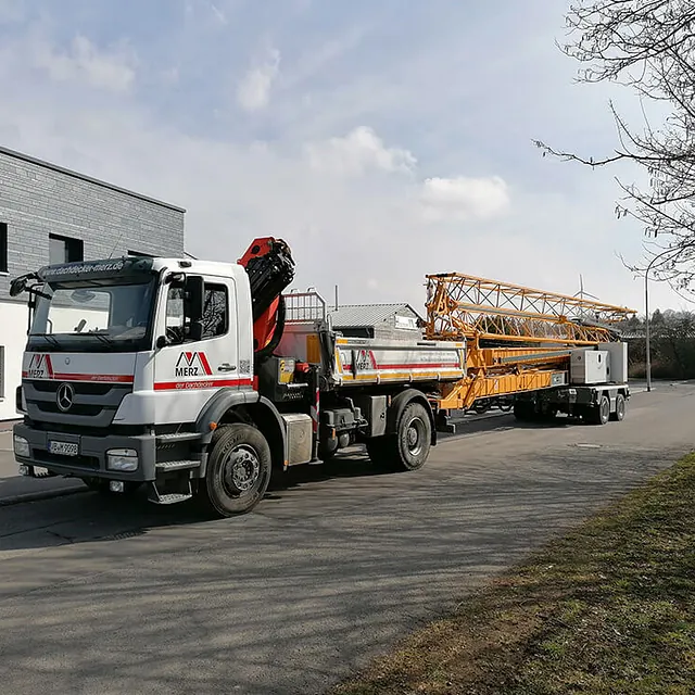 MB Kipper mit Kran